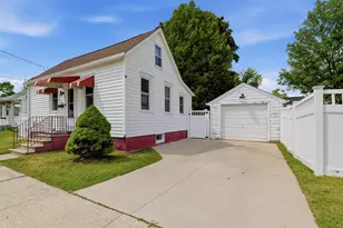 2104 11th St, Two Rivers, WI 54241 - Photo 30