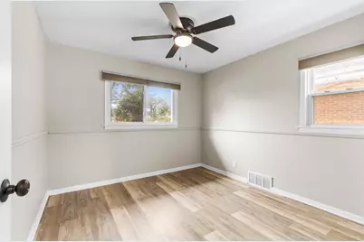 4218 N 71st St, Milwaukee, WI 53216 - Photo 10