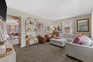 270 N 111th St, Wauwatosa, WI 53226 - Photo 2