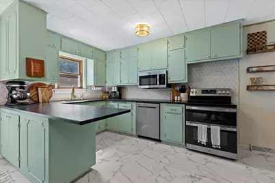 270 N 111th St, Wauwatosa, WI 53226 - Photo 4