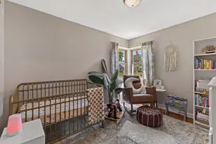 270 N 111th St, Wauwatosa, WI 53226 - Photo 8