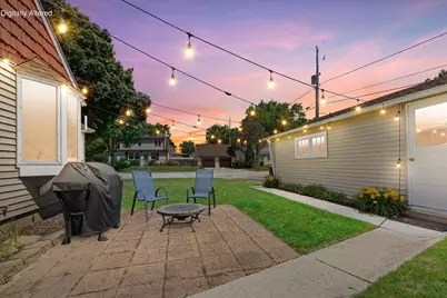 270 N 111th St, Wauwatosa, WI 53226 - Photo 16