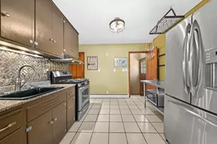 2802 S 47th St, Milwaukee, WI 53219 - Photo 8