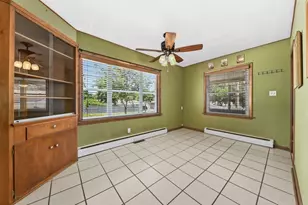 2802 S 47th St, Milwaukee, WI 53219 - Photo 6