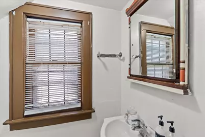 2704 N 46th St, Milwaukee, WI 53210 - Photo 18
