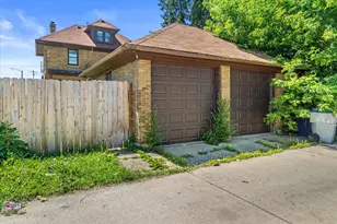 2704 N 46th St, Milwaukee, WI 53210 - Photo 34