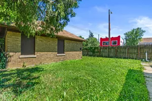 2704 N 46th St, Milwaukee, WI 53210 - Photo 32