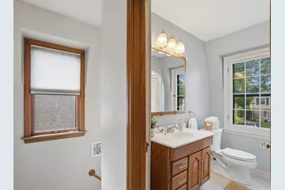 6921 W Hadley St, Milwaukee, WI 53210 - Photo 28