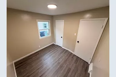 5217 N 61st St, Milwaukee, WI 53218 - Photo 12
