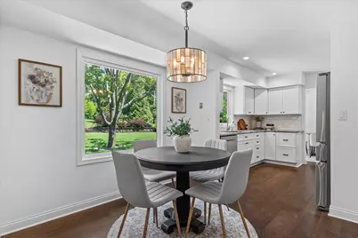 11318 N Glenwood Dr, Mequon, WI 53097 - Photo 8