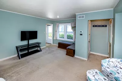 1817 N 118th St, Wauwatosa, WI 53226 - Photo 12