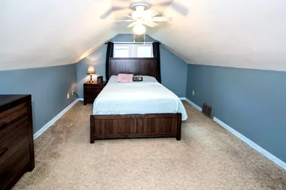 1817 N 118th St, Wauwatosa, WI 53226 - Photo 20