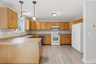 420 Keno Cir, Horicon, WI 53032 - Photo 6