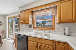 410 N 12th St, Oostburg, WI 53070 - Photo 10