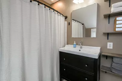2144 S 108th St, West Allis, WI 53227 - Photo 12