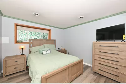 11020 W Parnell Ave, Hales Corners, WI 53130 - Photo 16