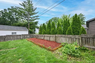 11020 W Parnell Ave, Hales Corners, WI 53130 - Photo 28
