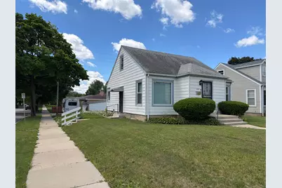 7203 W Hampton Ave, Milwaukee, WI 53218 - Photo 2