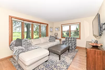 6652  Big Bend Rd, Racine, WI 53185 - Photo 6
