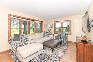 6652 Big Bend Rd, Racine, WI 53185 - Photo 6