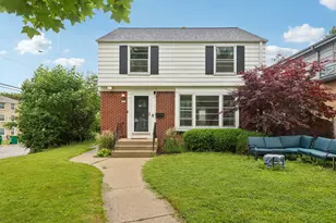 4315 N Wildwood Ave, Shorewood, WI 53211 - Photo 1