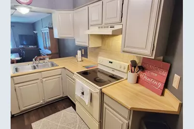 508 S Rochester St #C, Mukwonago, WI 53149 - Photo 8