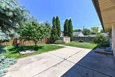 4280 S Pennsylvania Ave, Saint Francis, WI 53235 - Photo 24