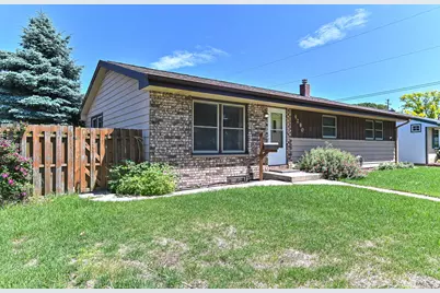 4280 S Pennsylvania Ave, Saint Francis, WI 53235 - Photo 2