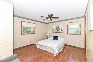 4280 S Pennsylvania Ave, Saint Francis, WI 53235 - Photo 12