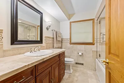 8049 N Edge O Woods Dr, Brown Deer, WI 53223 - Photo 10