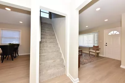 W161N8970  Hayes Ave, Menomonee Falls, WI 53051 - Photo 18