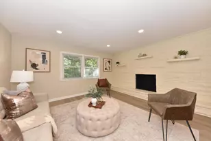 W161N8970 Hayes Ave, Menomonee Falls, WI 53051 - Photo 14