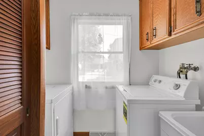 4310 W Anthony Dr, Greenfield, WI 53219 - Photo 24