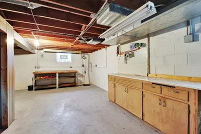 4310 W Anthony Dr, Greenfield, WI 53219 - Photo 30