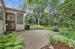 7212 Aetna Ct, Wauwatosa, WI 53213 - Photo 32