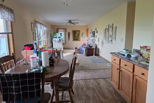 4020 Memorial Dr, Two Rivers, WI 54241 - Photo 4