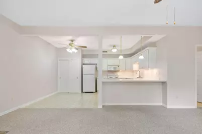 W398N5953  Autumn Woods Dr, Oconomowoc, WI 53066 - Photo 8