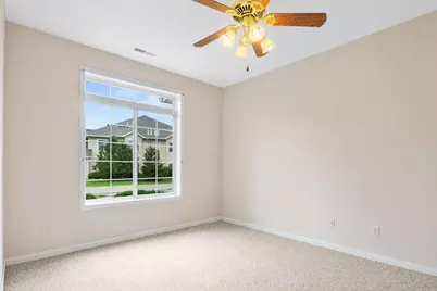 W398N5953  Autumn Woods Dr, Oconomowoc, WI 53066 - Photo 18