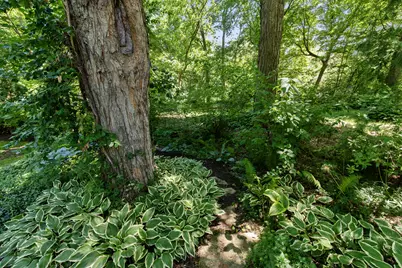 900  Apple Tree Ln, Brookfield, WI 53005 - Photo 66