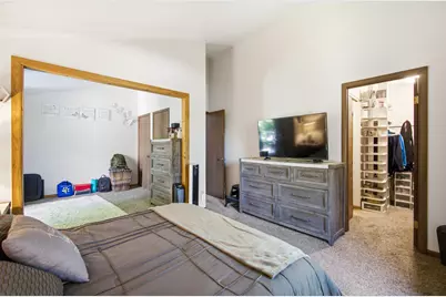 9000 N 70th St, Milwaukee, WI 53223 - Photo 20