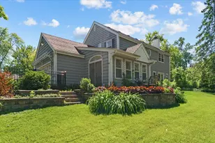 11645 N Hillside Ln, Mequon, WI 53092 - Photo 4