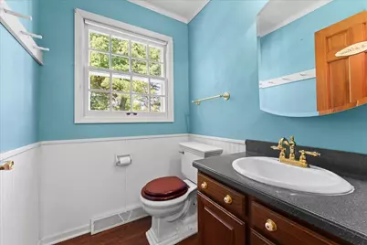 11645 N Hillside Ln, Mequon, WI 53092 - Photo 20