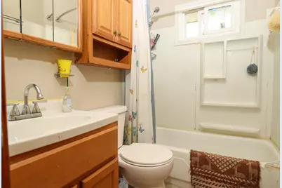 4604  50th St, Kenosha, WI 53144 - Photo 8