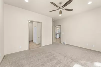1800  Prairie Pl #4, Holmen, WI 54636 - Photo 12