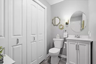 12810 N Colony Dr, Mequon, WI 53097 - Photo 28