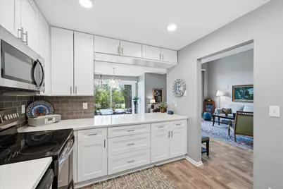 12810 N Colony Dr, Mequon, WI 53097 - Photo 10