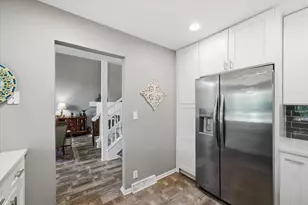 12810 N Colony Dr, Mequon, WI 53097 - Photo 10