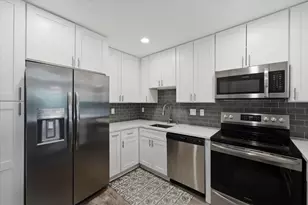 12810 N Colony Dr, Mequon, WI 53097 - Photo 8