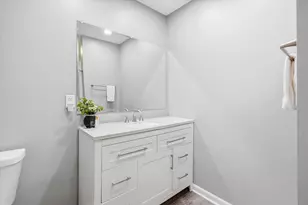 12810 N Colony Dr, Mequon, WI 53097 - Photo 20