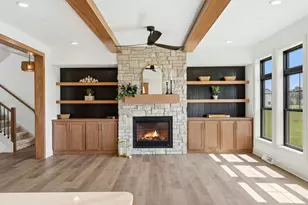 N66W21075 Sweet Clover Dr, Menomonee Falls, WI 53051 - Photo 8